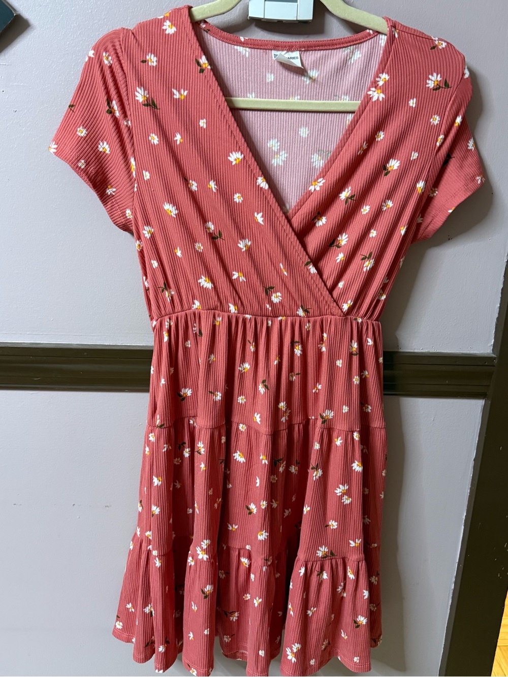 No Boundaries Coral Pink Floral Wrap Top Midi Dress Size M